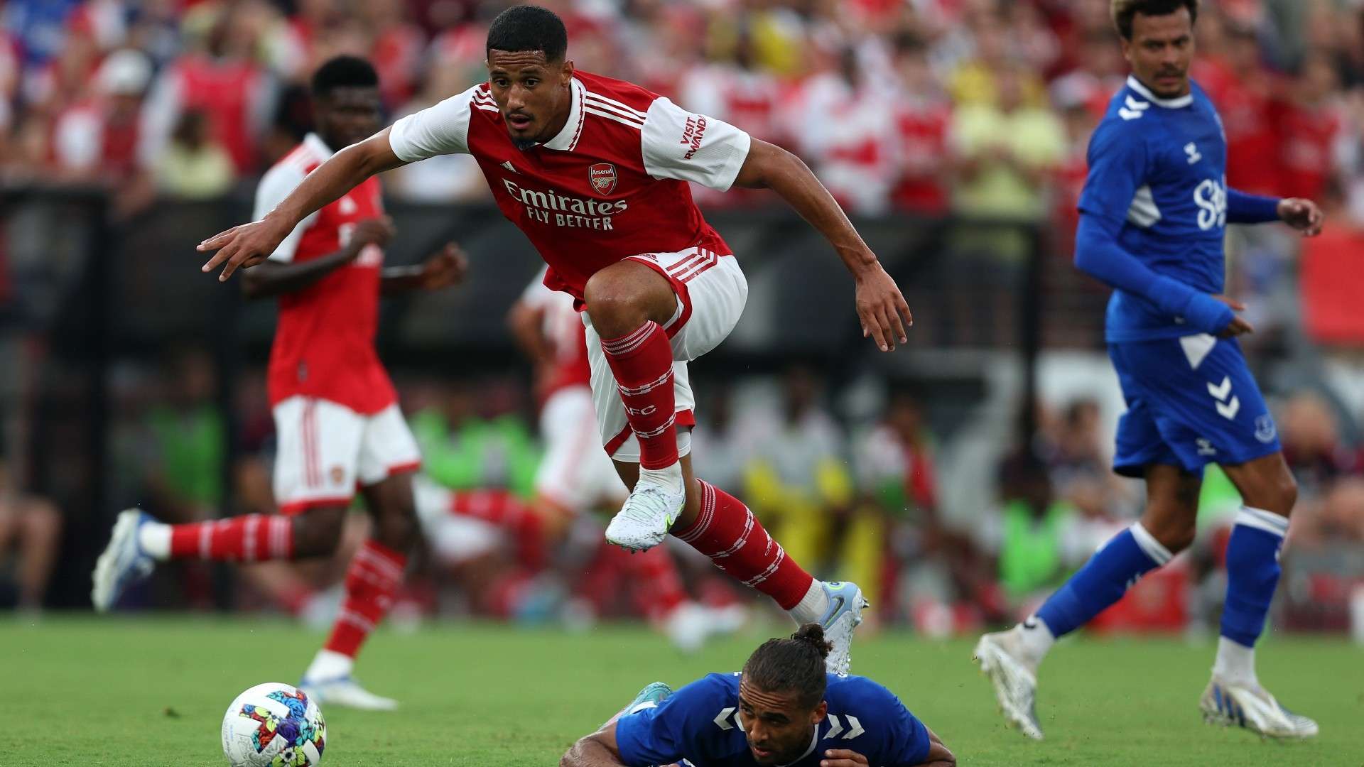 触足球的机 触足球的机